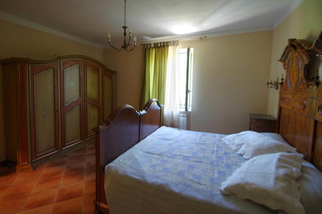 Agriturismo Mulino del Castello Nasino Habitación foto
